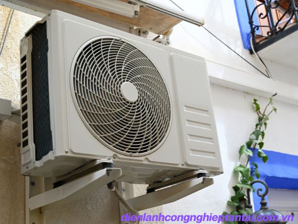 Dịch Vụ Sửa Chữa Máy Lạnh Tại Dĩ An Bình Dương